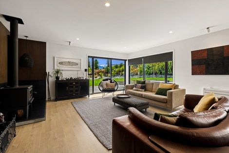 Photo of property in 19 Kirimoko Crescent, Wanaka, 9305