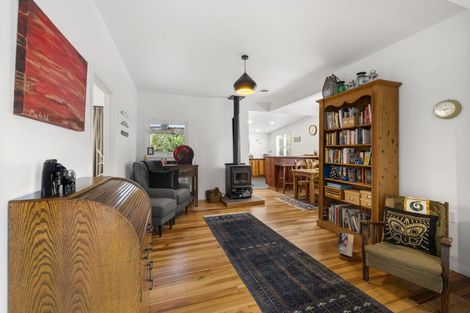 Photo of property in 15 East Street, Raglan, 3225