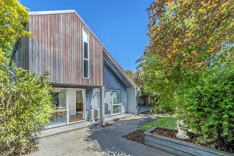 Photo of property in 10 Glenys Place, Broomfield, Christchurch, 8042