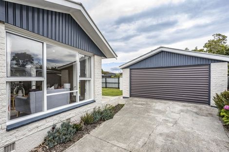 Photo of property in 11 Bowie Drive, Woodend, 7610