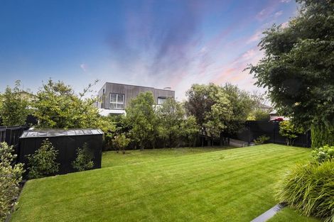 Photo of property in 111 Saint Andrews Square, Strowan, Christchurch, 8052