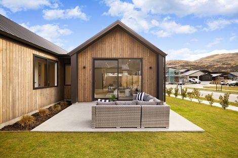 Photo of property in 91 Drysdale Road, Jacks Point, 9371
