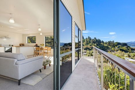 Photo of property in 11 Angle Street, Picton, 7220