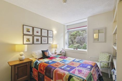 Photo of property in Jerningham Apartments, 20 Oriental Terrace, Oriental Bay, Wellington, 6011