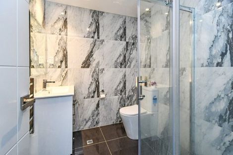 Photo of property in 125b Manuroa Road, Takanini, 2112