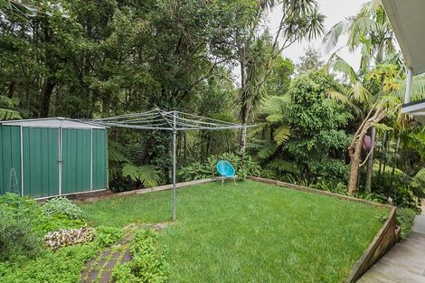 Photo of property in 3 Hebe Place, Birkenhead, Auckland, 0626