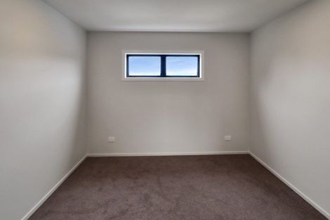 Photo of property in 137 Whites Line East, Waiwhetu, Lower Hutt, 5010