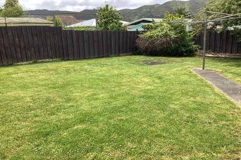Photo of property in 11 Kendal Grove, Wainuiomata, Lower Hutt, 5014