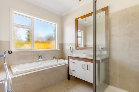 Photo of property in 8 Chateau Rise, Flat Bush, Auckland, 2016