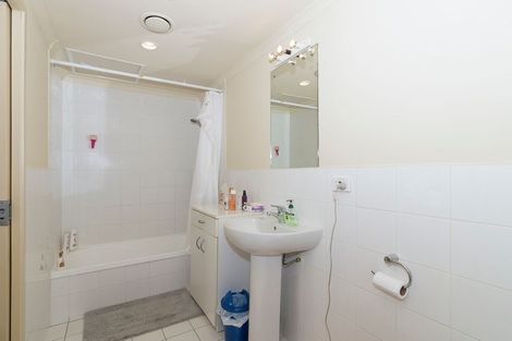 Photo of property in 16e/18 Ronwood Avenue, Manukau, Auckland, 2104