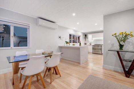 Photo of property in 10/4 Seddon Street, Naenae, Lower Hutt, 5011