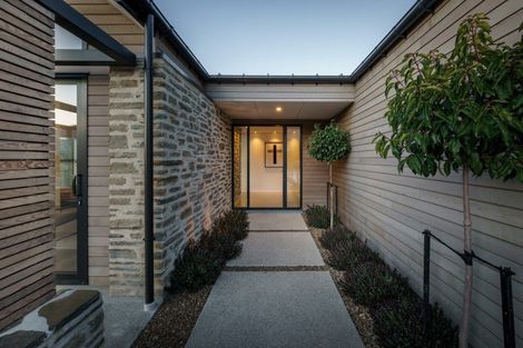 Photo of property in 11 Deans Drive, Wanaka, 9305