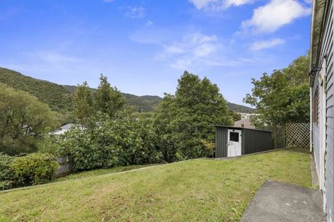 Photo of property in 4 Parenga Street, Wainuiomata, Lower Hutt, 5014