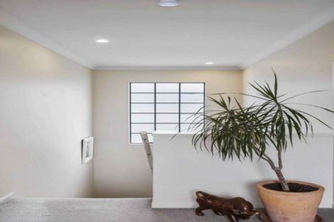 Photo of property in 4 Rialto Court, East Tamaki Heights, Auckland, 2016