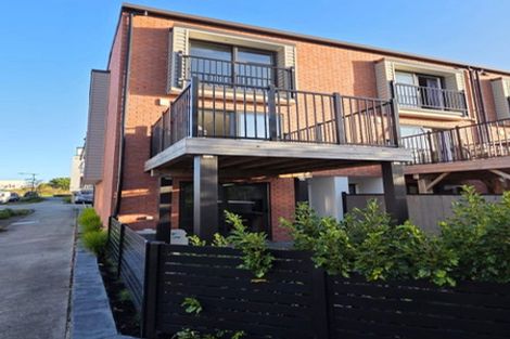 Photo of property in 5 Falcon Crescent, Hobsonville, Auckland, 0618