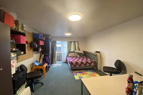 Photo of property in 12 Martin Square, Te Aro, Wellington, 6011