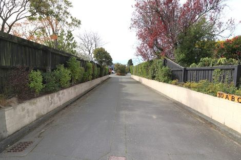 Photo of property in 2/30c Greers Road, Ilam, Christchurch, 8041