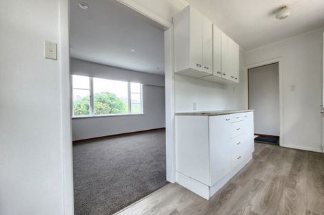 Photo of property in 8 Spenmoor Street, Newlands, Wellington, 6037