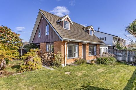 Photo of property in 1/16a Steadman Road, Broomfield, Christchurch, 8042