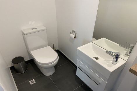 Photo of property in 11/104 Maupuia Road, Maupuia, Wellington, 6022