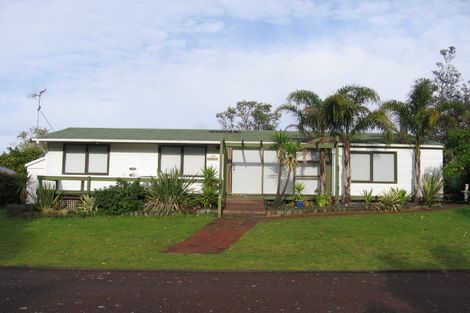 Photo of property in 27 Parsons Dell, Pauanui, Hikuai, 3579