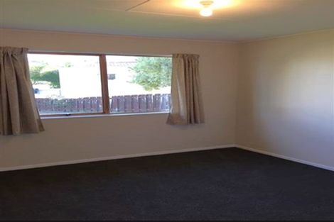 Photo of property in 16 Jeffares Place, Taradale, Napier, 4112