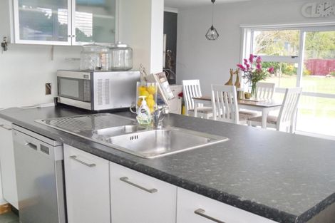 Photo of property in 5 Cordelia Street, Stratford, 4332