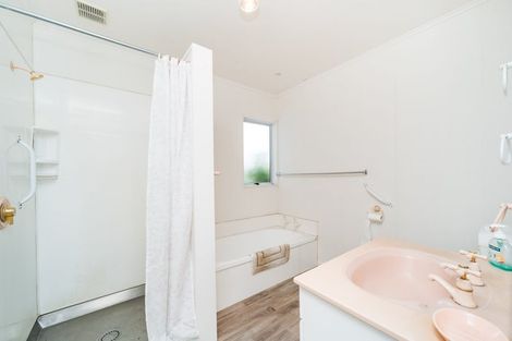 Photo of property in 3/119 Botanical Road, Takaro, Palmerston North, 4412