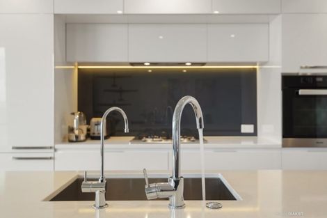 Photo of property in 704/1u Market Lane, Wellington Central, Wellington, 6011
