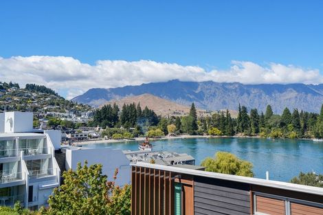 Photo of property in Lake Street Apartments, 10/8 Lake Street, Queenstown, 9300