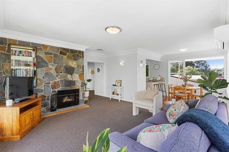 Photo of property in 19 Mcclintock Road, Massey, Auckland, 0614