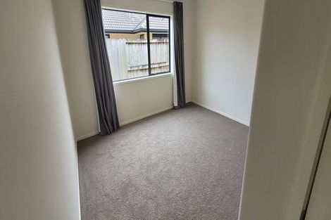 Photo of property in 33 Golden Sands Drive, Papamoa Beach, Papamoa, 3118