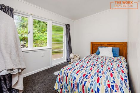 Photo of property in 103 Laingholm Drive, Laingholm, Auckland, 0604