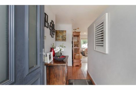 Photo of property in 23a Kervil Avenue, Te Atatu Peninsula, Auckland, 0610