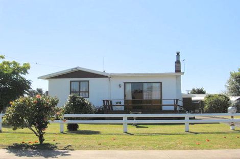 Photo of property in 13 Dundas Street, Whitianga, 3510