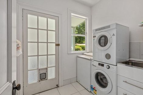 Photo of property in 2179 State Highway 16, Helensville, 0875