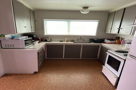 Photo of property in 1/23 Sovereign Place, Glenfield, Auckland, 0629