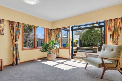 Photo of property in 2 Davidson Street, Glenholme, Rotorua, 3010