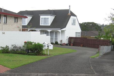 Photo of property in 16 Fernbird Place, Massey, Auckland, 0614