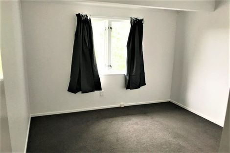 Photo of property in 3 Tacitus Place, Totara Vale, Auckland, 0629