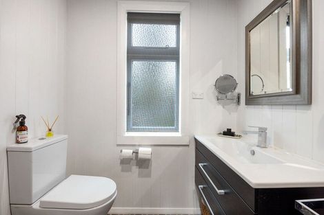 Photo of property in 15 Hamilton Road, Cambridge, 3434