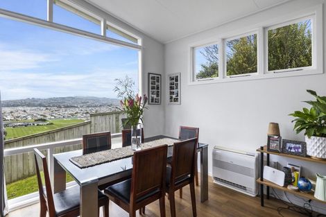 Photo of property in 77 Easther Crescent, Kew, Dunedin, 9012