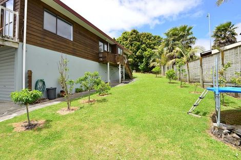 Photo of property in 14 Royalty Rise, Red Beach, 0932