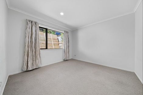 Photo of property in 4 Frederick Place, Whalers Gate, New Plymouth, 4310