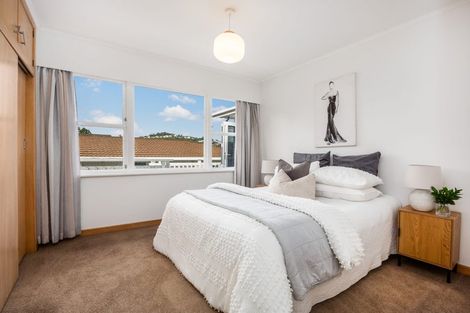 Photo of property in 18 Woodland Road, Johnsonville, Wellington, 6037