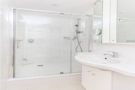 Photo of property in Highwic, 32u1 Hobson Street, Thorndon, Wellington, 6011