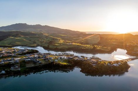 Photo of property in 8 Rereahu Street, Raglan, 3225
