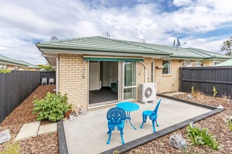 Photo of property in 2/24 Avonhead Road, Avonhead, Christchurch, 8042