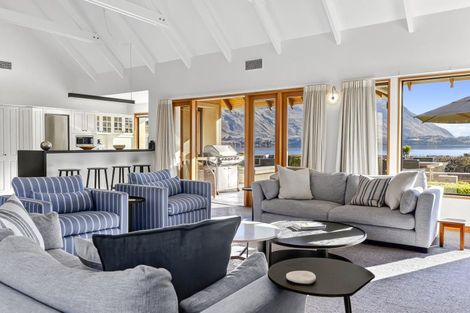 Photo of property in 186 Beacon Point Road, Wanaka, 9305