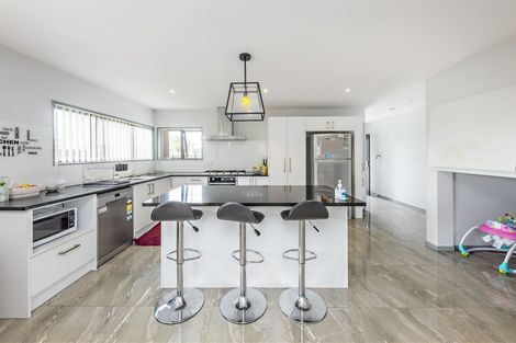 Photo of property in 51 Tarapiroe Avenue, Takanini, 2112